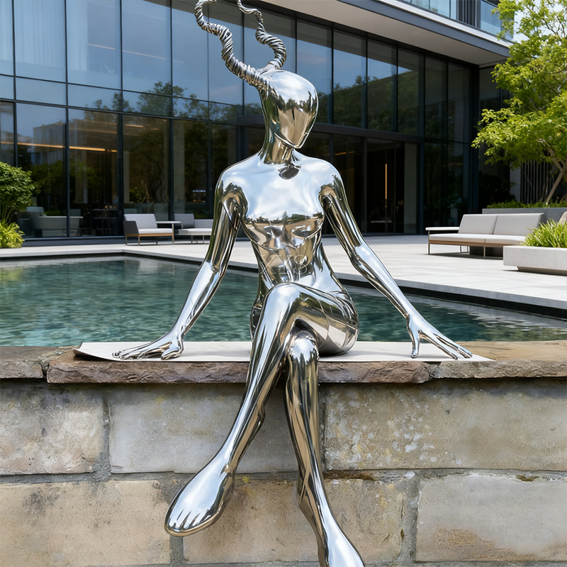 Spirit Deer Mirror Abstrakti figuuri veistos